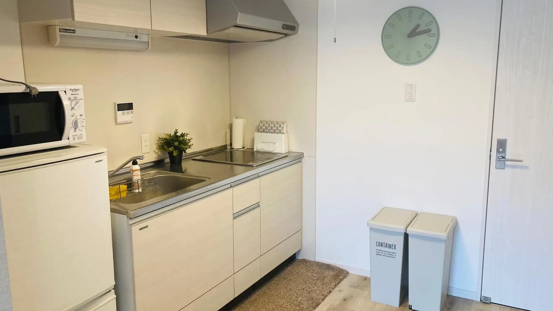 Leola鶴橋2 Apartment Osaka